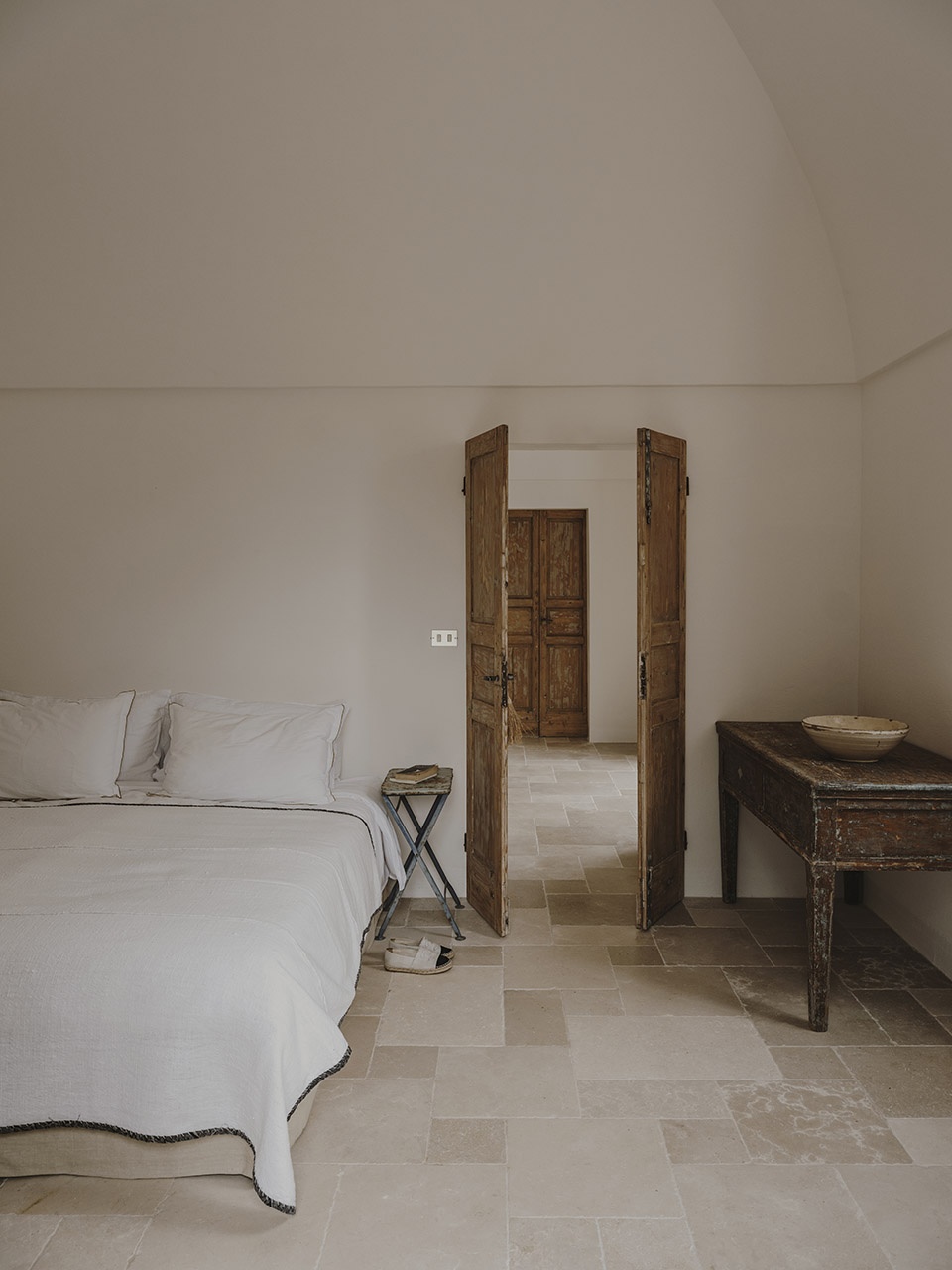 villa castelluccio by studio andrew trotter