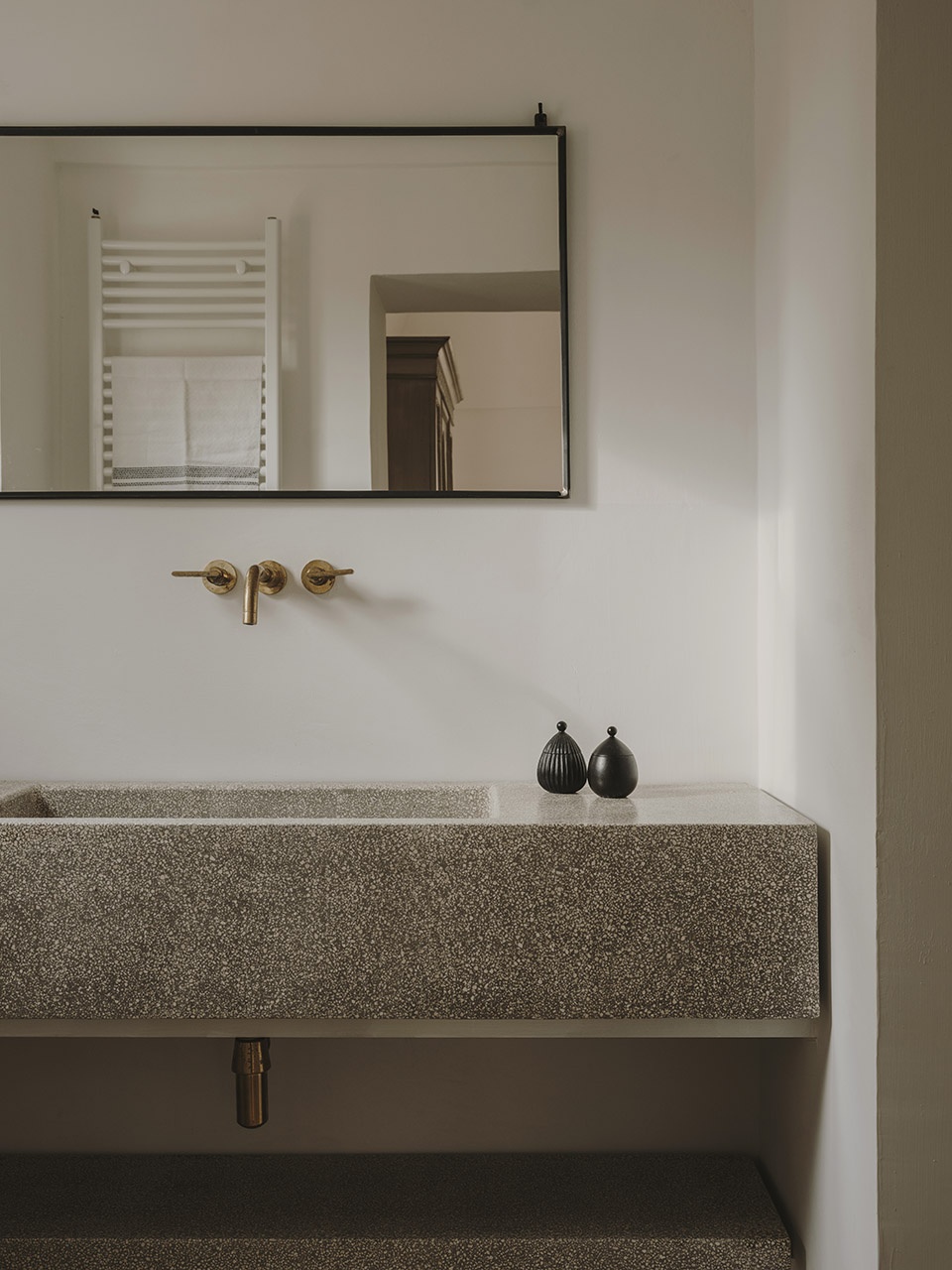 villa castelluccio by studio andrew trotter