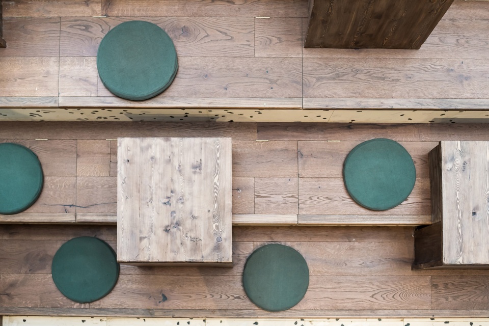 fine cafe Atelier A Be opposite architecture