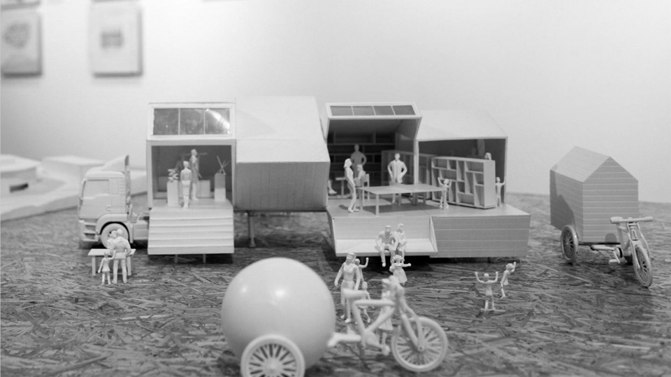 gooood interview li hu installation1
