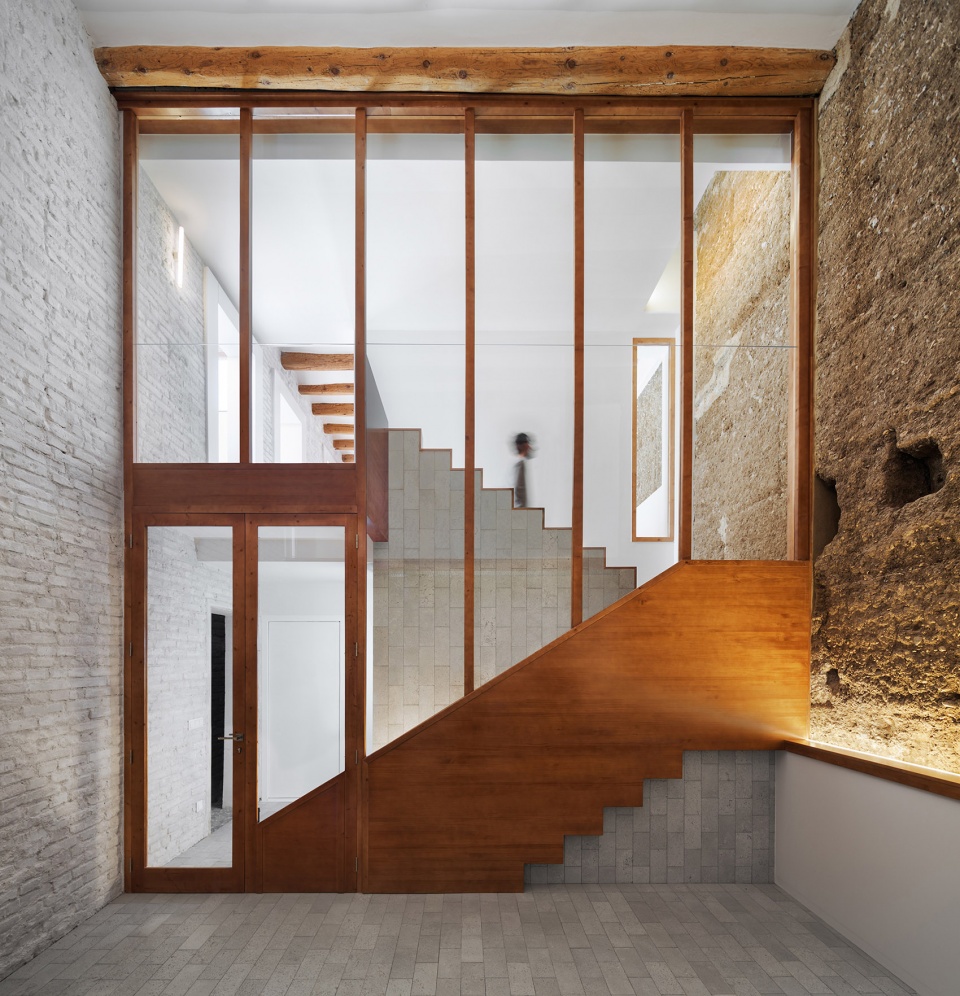 house renovation cal jordi anna by hiha studio