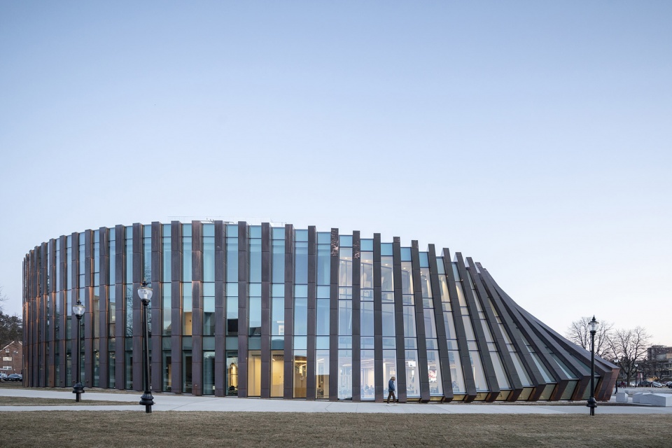 isenberg school of managment business innovation hub by big
