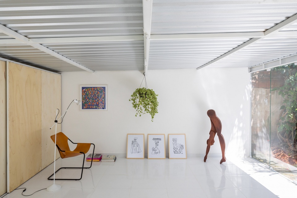 little house by daher jardim architecture