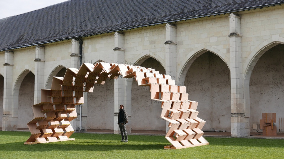 the accordion arch by atelier yokyok