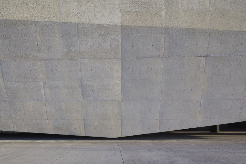 lisbon cruise terminal by joao luis carrilho da graca