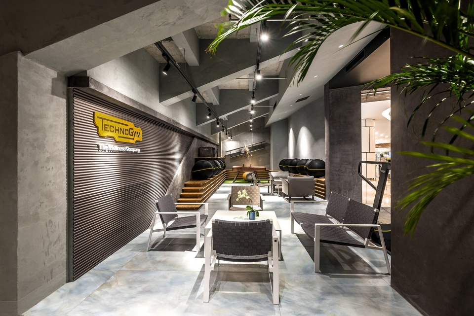 peak fitness center china by cc ltd
