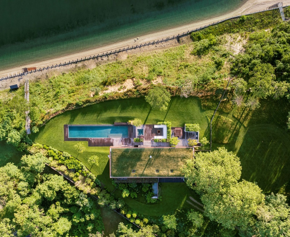 peconic house by mapos