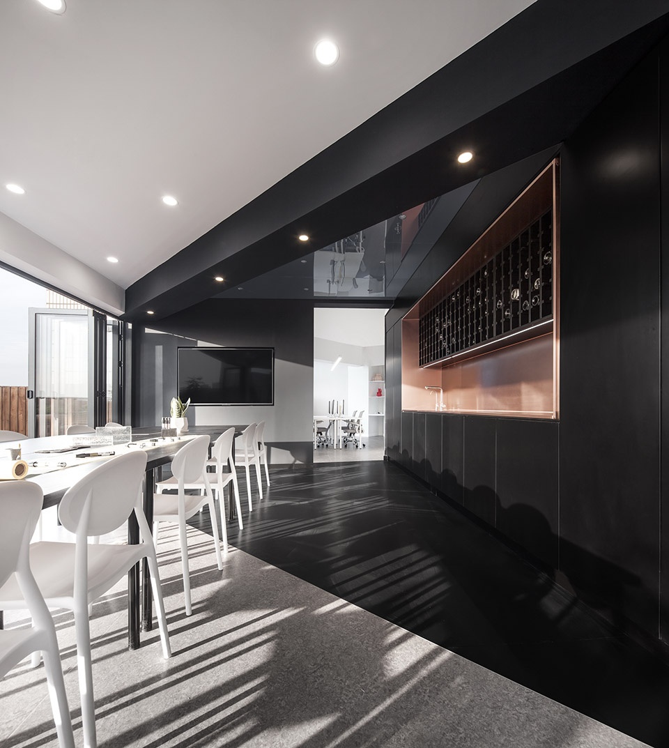 twists and turns in shanghai china by lm design lab