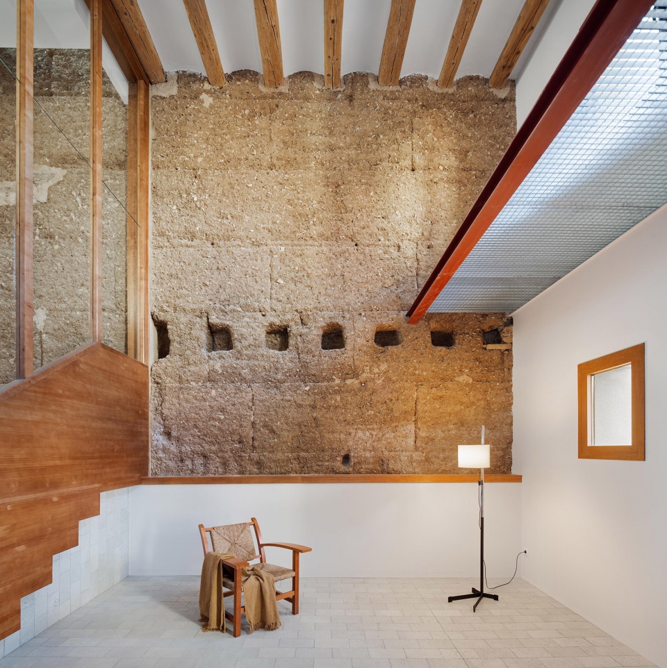 house renovation cal jordi anna by hiha studio