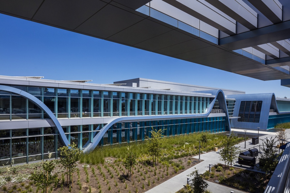 innovation curve technology park by form4 architecture