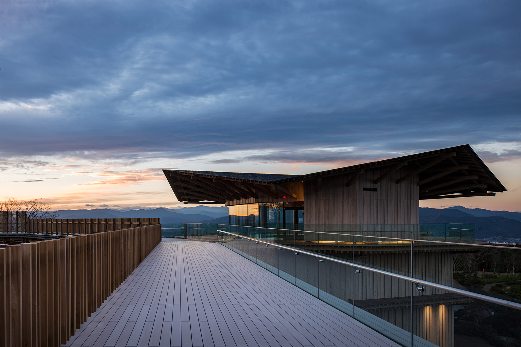 日本平梦观景台,日本静冈 / 隈研吾建筑都市设计事务所