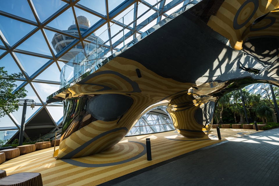 the discovery slides at jewel changi airport complex by carve playpoint