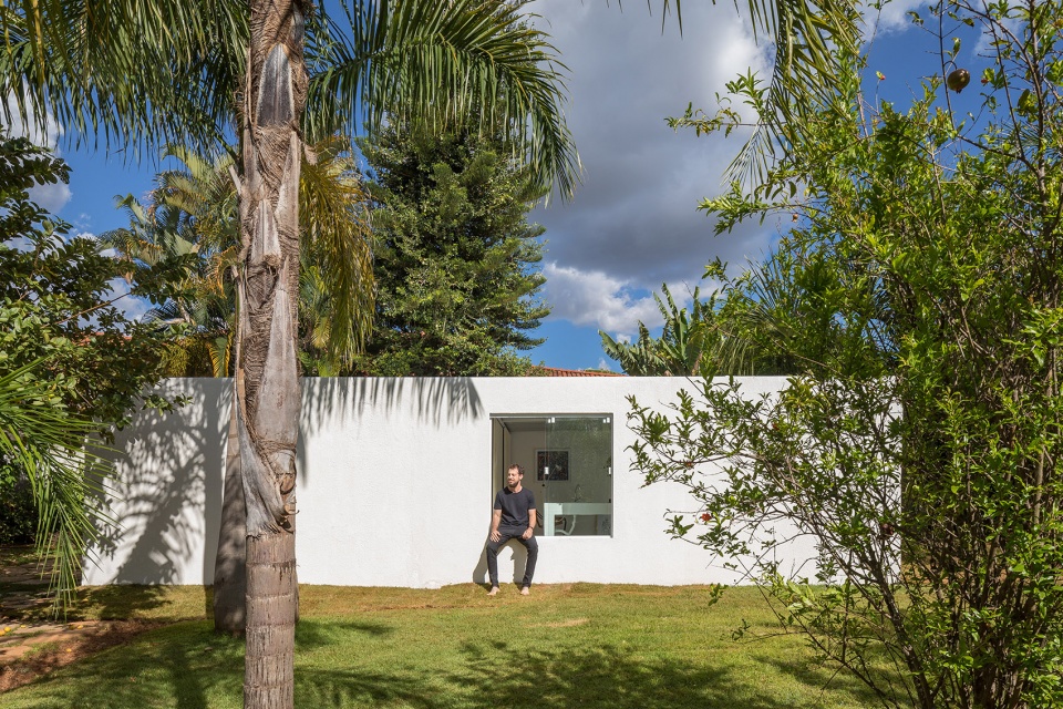 little house by daher jardim architecture