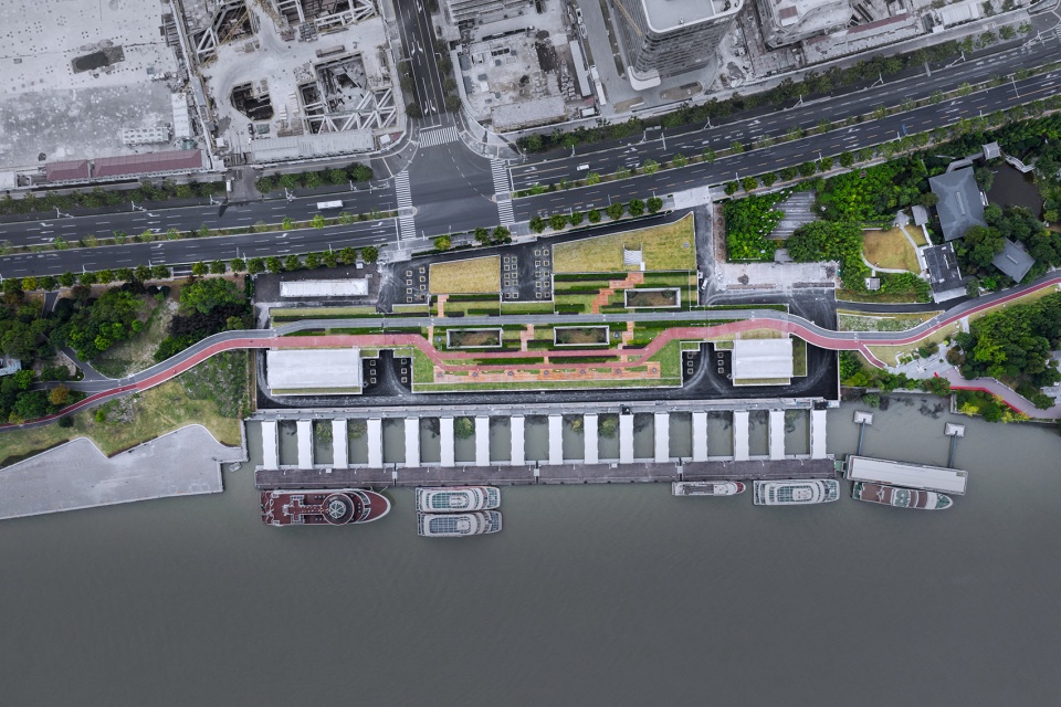 m2 tourist terminal at bailian jing shanghai by original design studio
