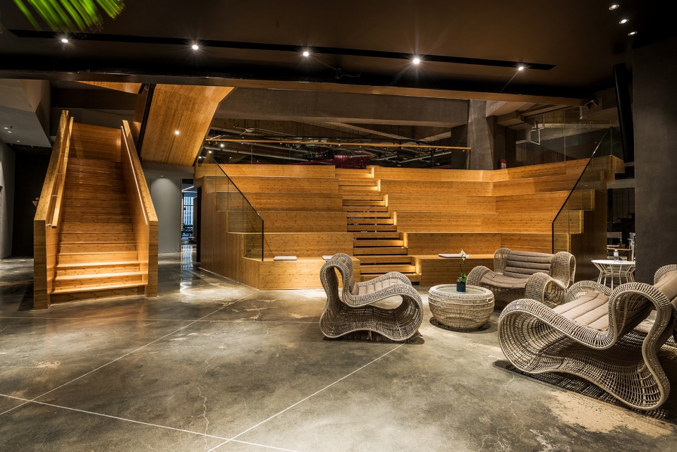 peak fitness center china by cc ltd