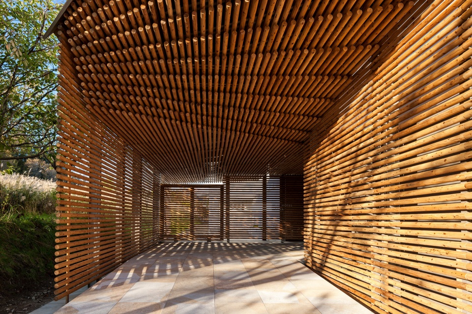 we hotel toya by kengo kuma and associates