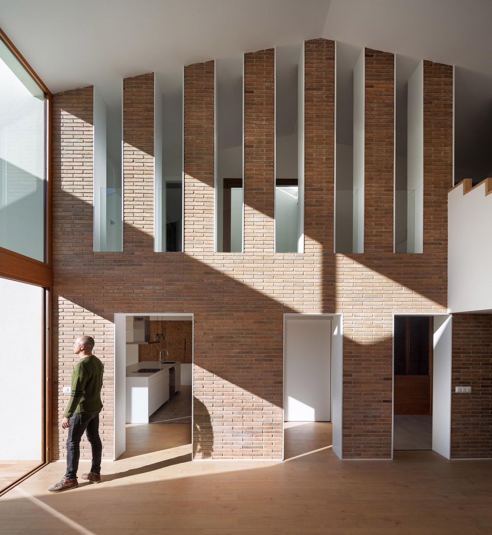 house renovation cal jordi anna by hiha studio