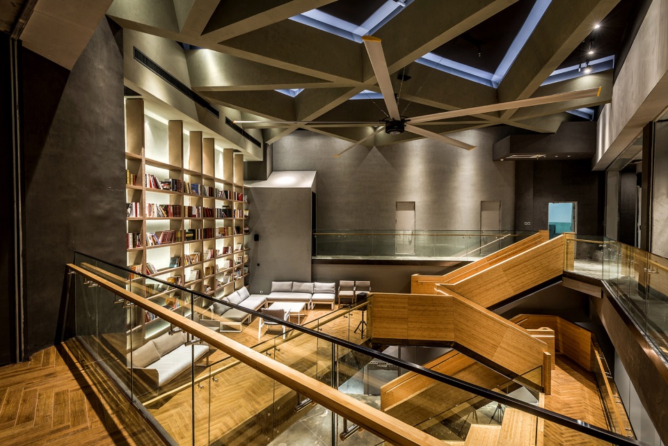 peak fitness center china by cc ltd