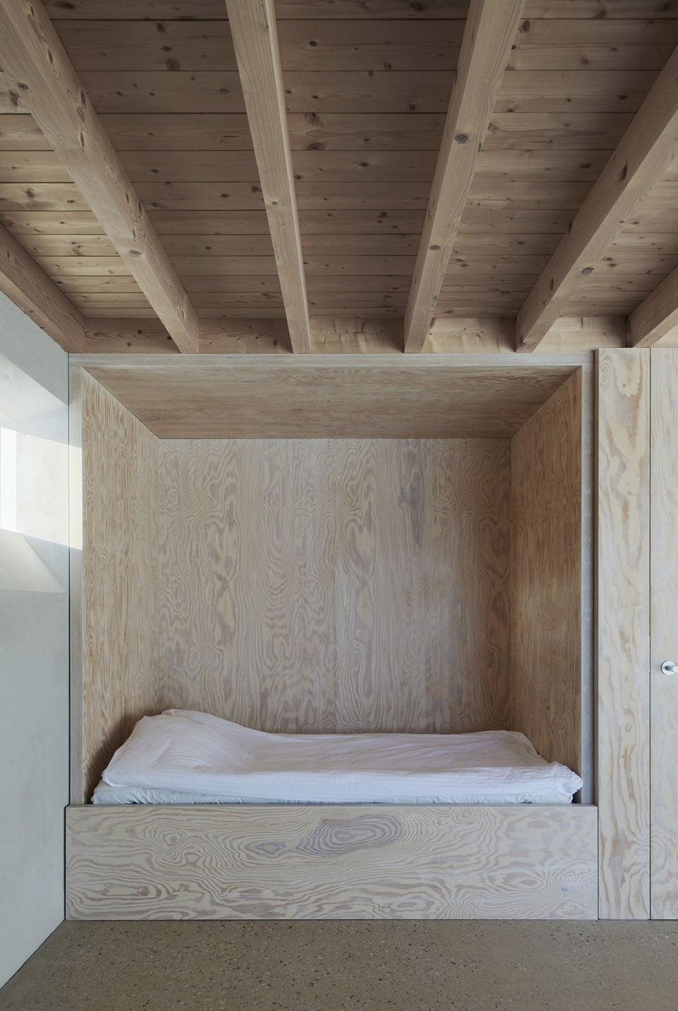 atrium house by tham videgard arkitekter