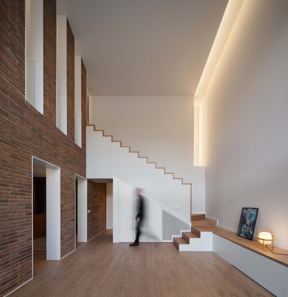 house renovation cal jordi anna by hiha studio