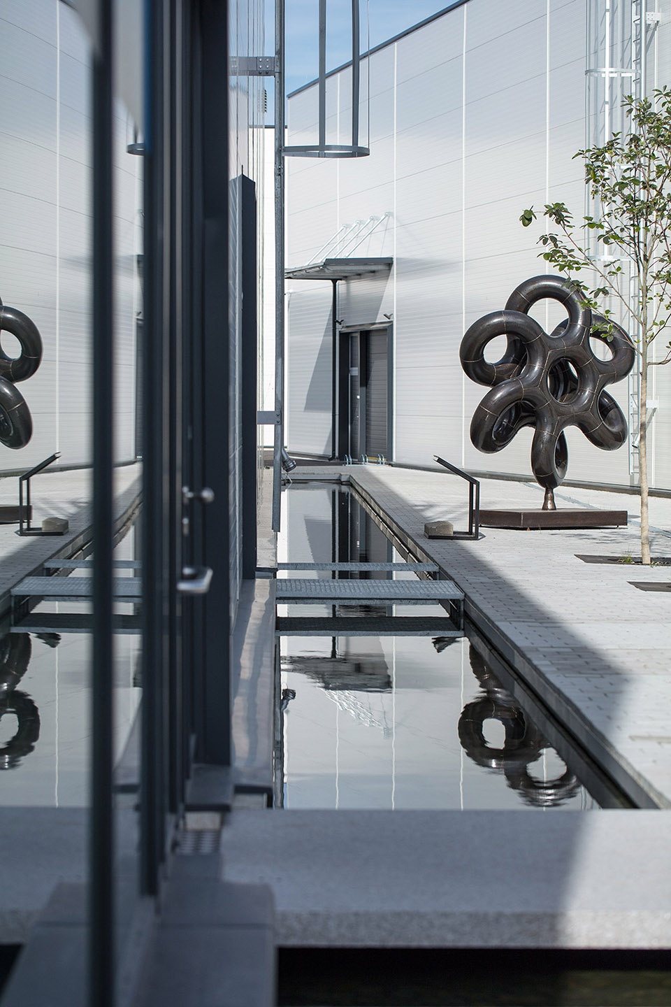 technology yard by boq architekti