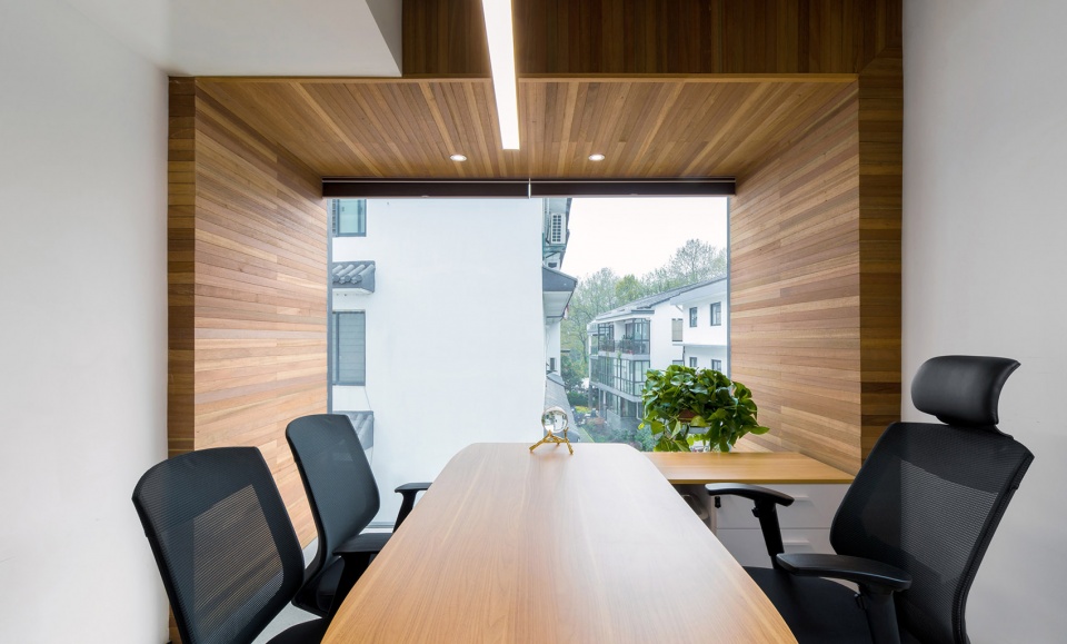 the design of office space in baishaquan china by hangzhou ju he architecture design firm