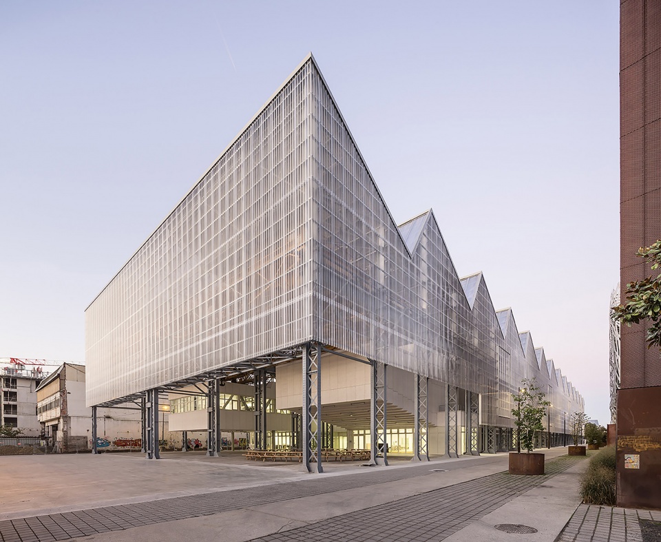 南特高等艺术学院新楼,法国 / franklin azzi architecture