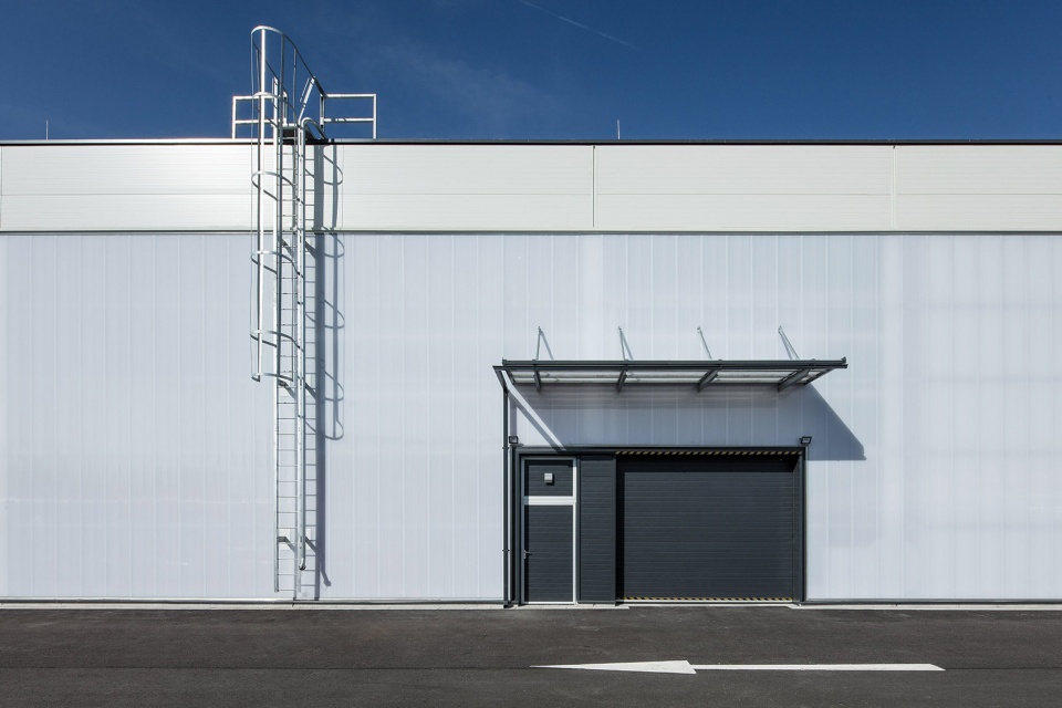 technology yard by boq architekti
