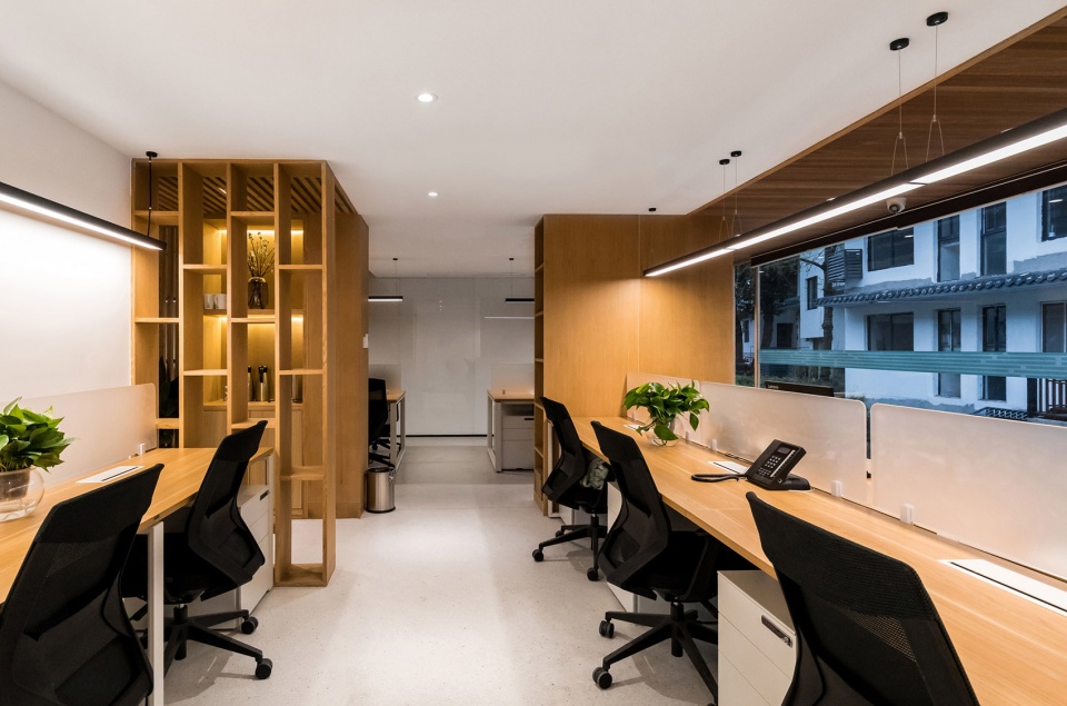the design of office space in baishaquan china by hangzhou ju he architecture design firm