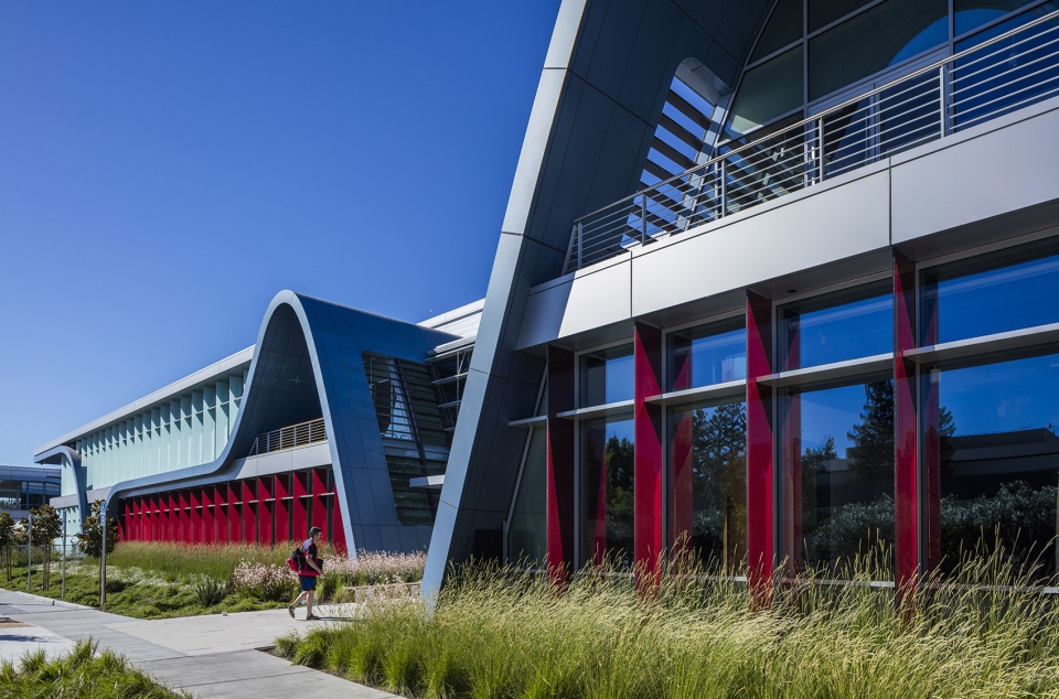innovation curve technology park by form4 architecture