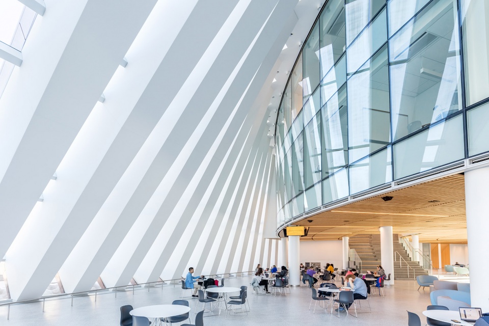 isenberg school of managment business innovation hub by big