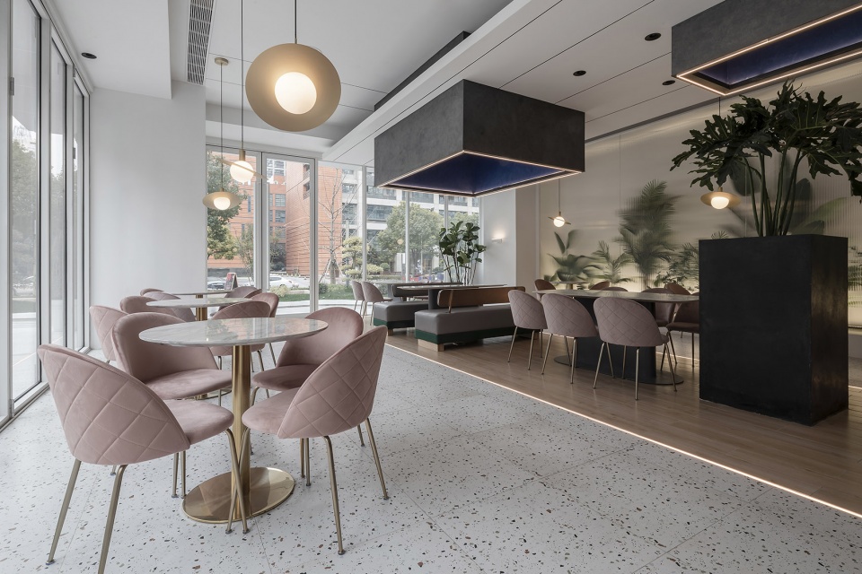 nanjing hexi flagship store china by nanjing real group architecture
