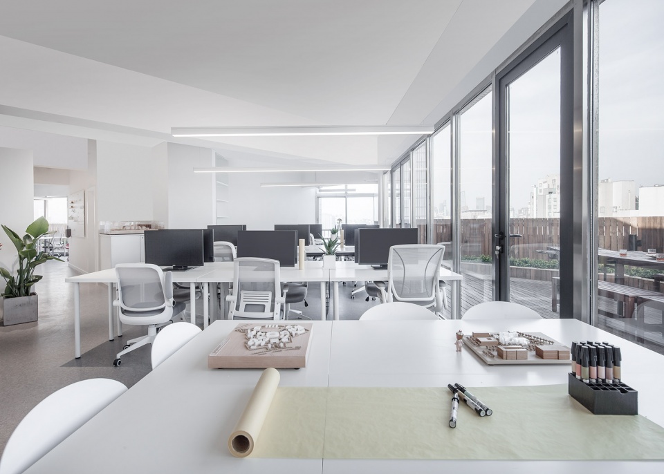 twists and turns in shanghai china by lm design lab