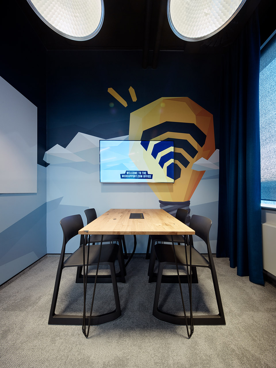 Office interior design for IT company WebSupport by Studio Perspektiv s ...