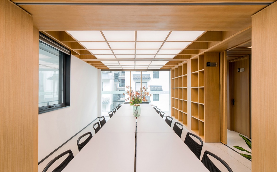 the design of office space in baishaquan china by hangzhou ju he architecture design firm