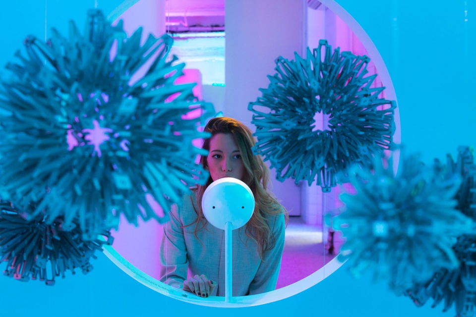 resonance installation by vave studio cheil worldwide