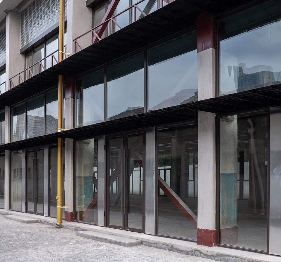 warehouse renovation in jingan shanghai by genarchitects