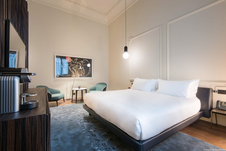 hotel mercer at mansion castelar by cruz y ortiz architects