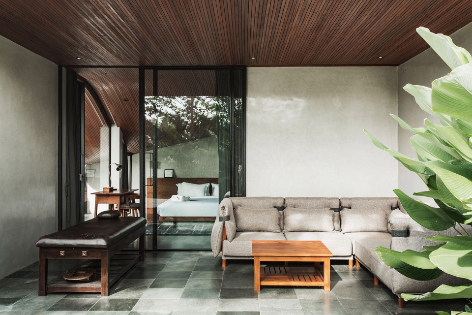 house o by alexis dornier