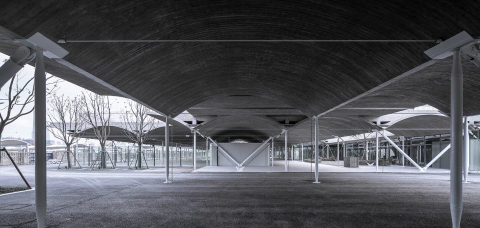 m2 tourist terminal at bailian jing shanghai by original design studio