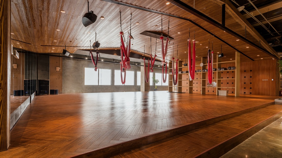 peak fitness center china by cc ltd