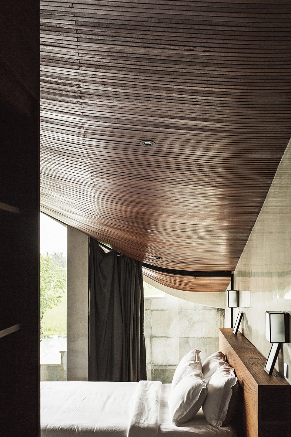 house o by alexis dornier