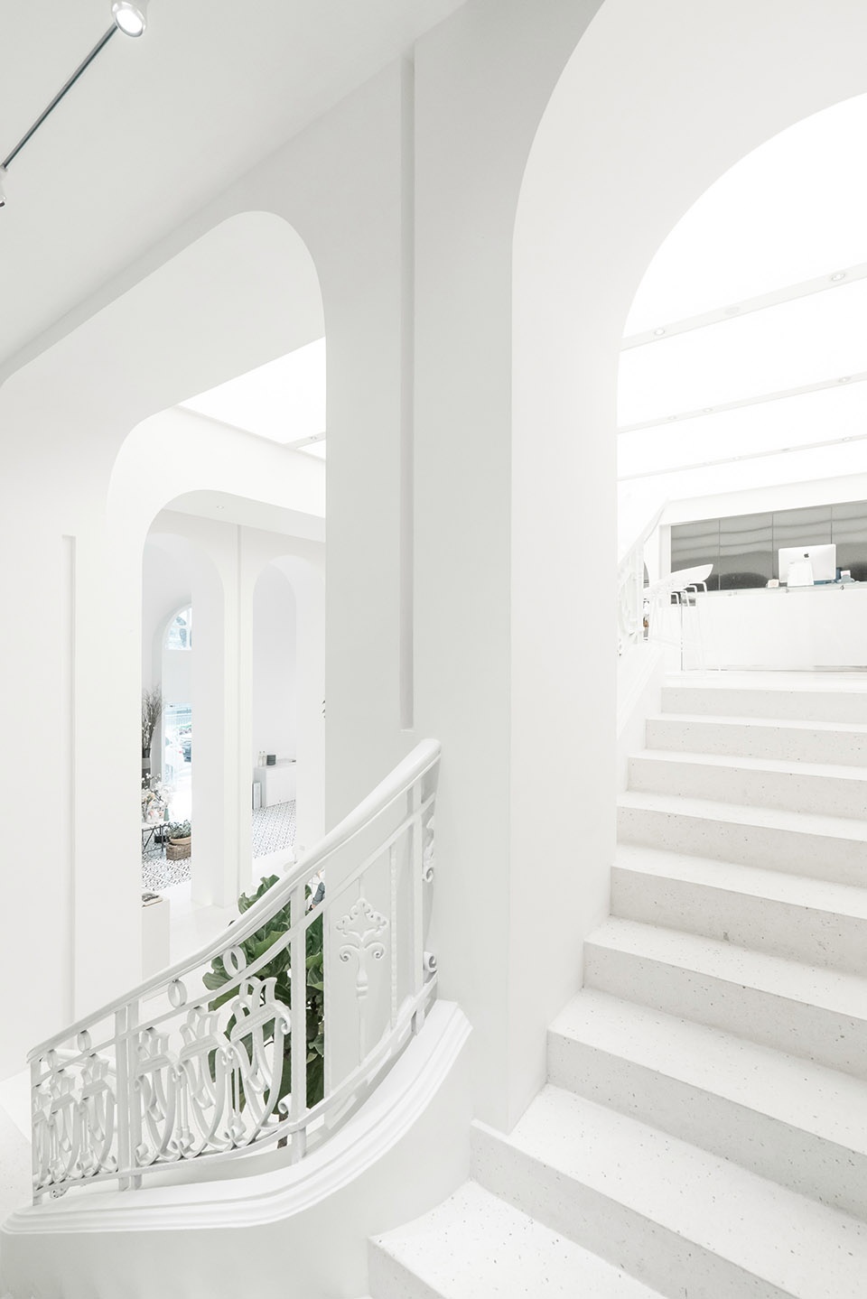 supin life style store china by pmt partners