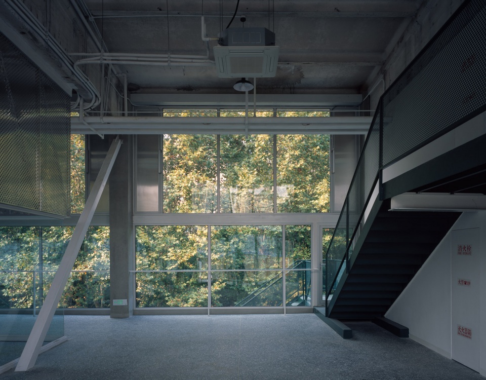 warehouse renovation in jingan shanghai by genarchitects