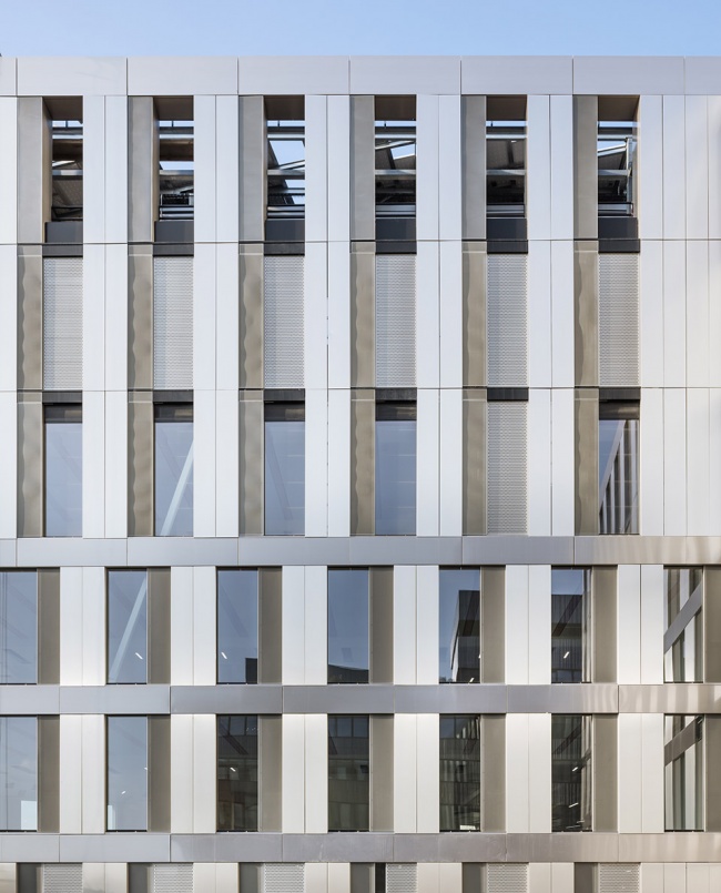 green office enjoy paris batignolles by baumschlager eberle scape