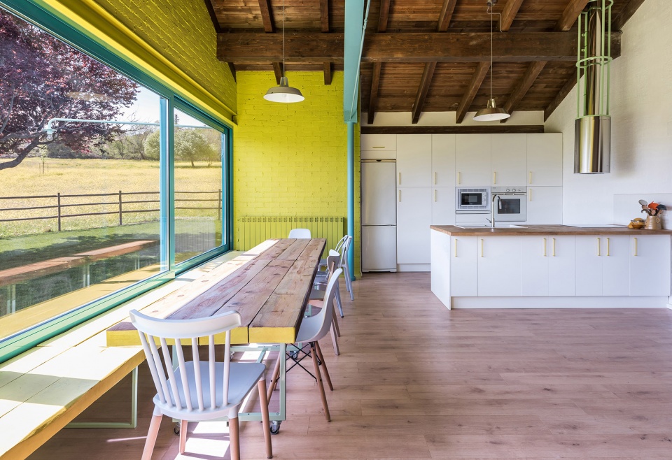 the young old house by enrique espinosa and lys villalba