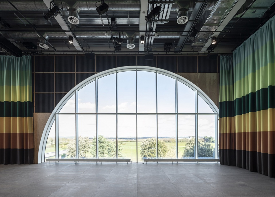 the new mk gallery by 6a architects