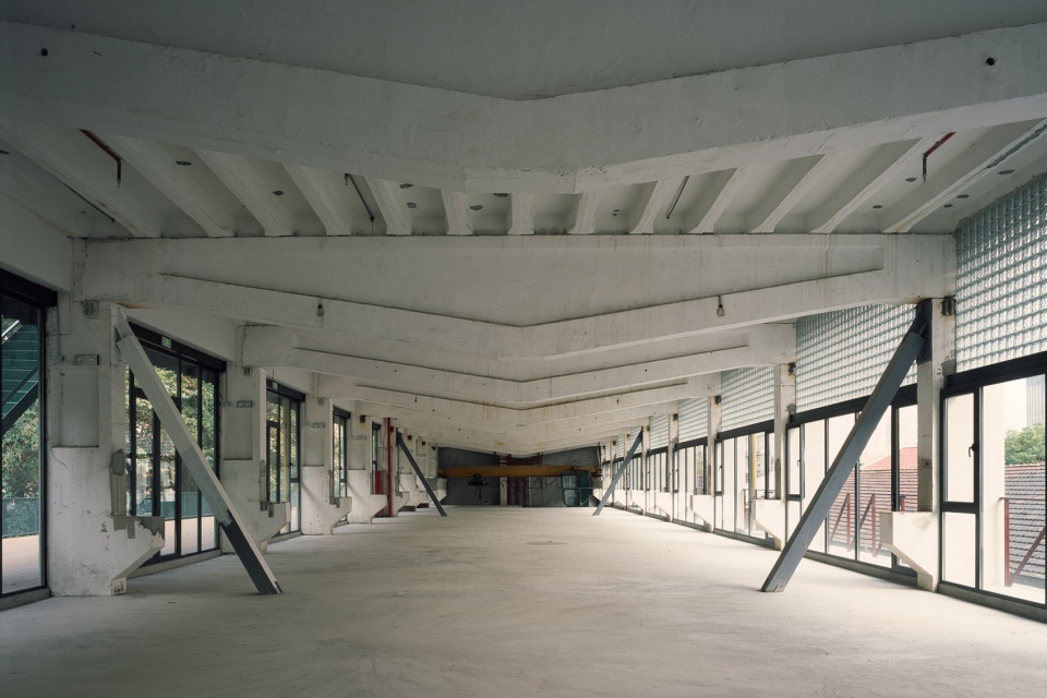 warehouse renovation in jingan shanghai by genarchitects