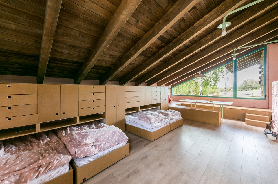 the young old house by enrique espinosa and lys villalba