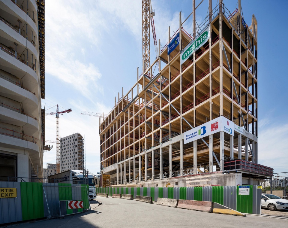 green office enjoy paris batignolles by baumschlager eberle scape